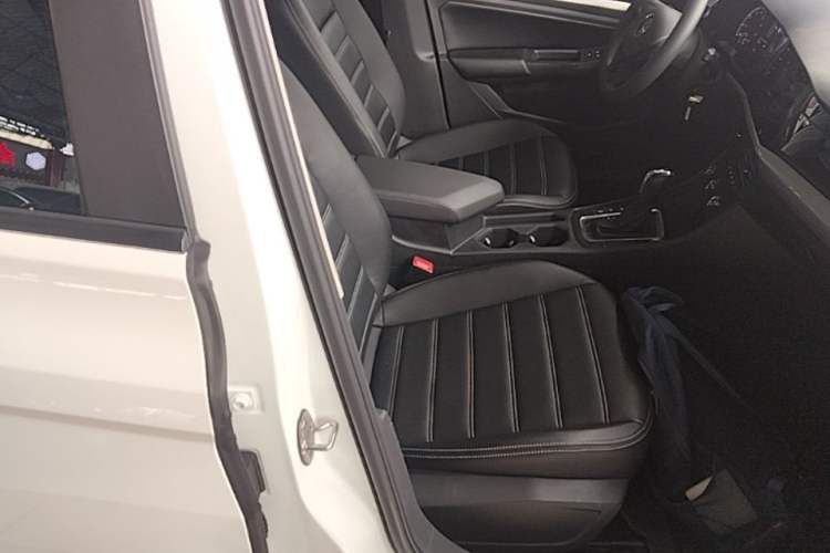 Used Volkswagen Bora 2021 1.5L Automatic Fashionable Smart Connectivity Version Right Front Seat