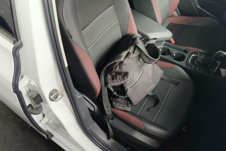 Used Volkswagen Bora 2021 200TSI DSG Comfort Connect Edition Right Front Seat
