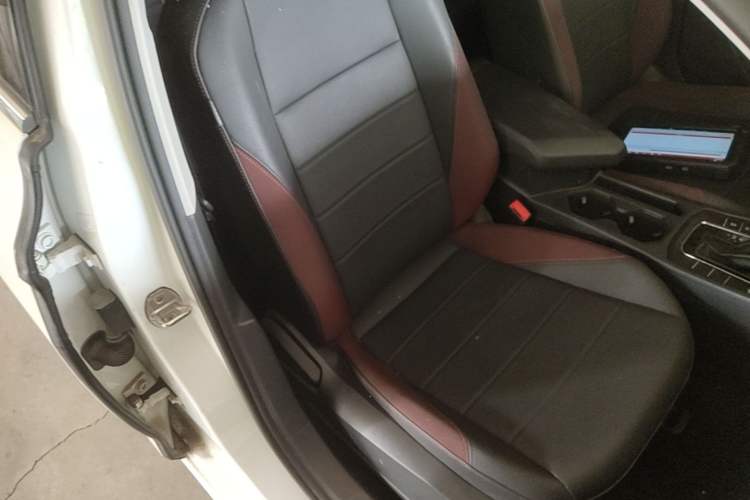 Used Volkswagen Bora 2021 1.5L Automatic Comfort Smart Connect Edition Right Front Seat