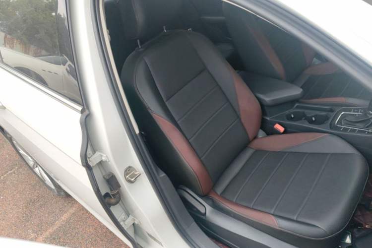 Used Volkswagen Bora 2021 1.5L Automatic Elite Smart Connect Edition Right Front Seat