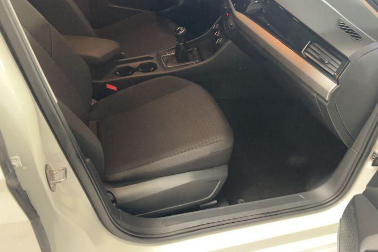 Used Volkswagen Bora 2021 1.5L Manual Fashion Smart Connect Edition Right Front Seat