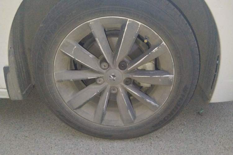 Used Volkswagen Bora 2021 1.5L Automatic Elite Smart Connect Edition Right Front Wheel Hub