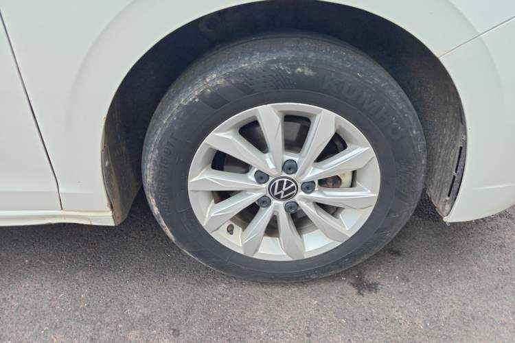 Used Volkswagen Bora 2021 1.5L Automatic Fashionable Smart Connectivity Version Right Front Wheel Hub