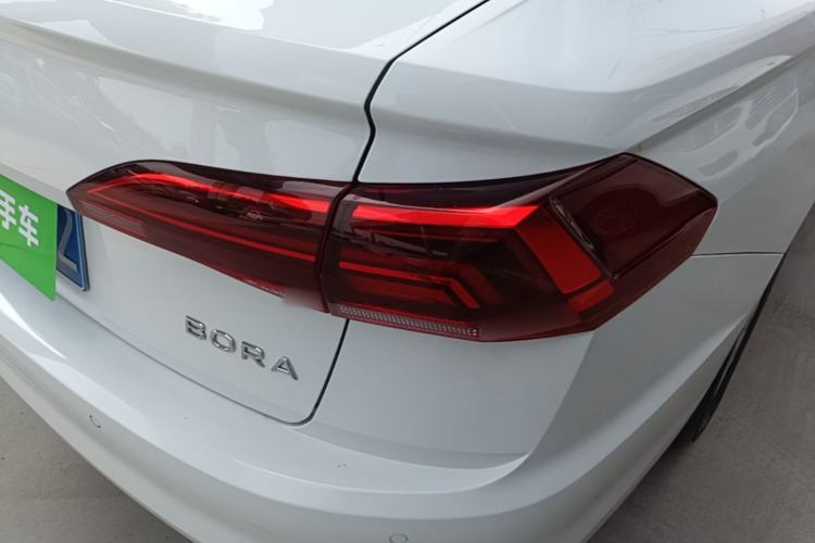 Used Volkswagen Bora 2021 1.5L Automatic Elite Smart Connect Edition Right Rear Taillight