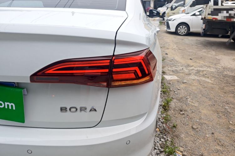 Used Volkswagen Bora 2021 1.5L Automatic Elite Smart Connect Edition Right Rear Taillight