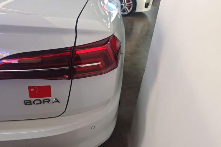 Used Volkswagen Bora 2021 1.5L Automatic Elite Smart Connect Edition Right Rear Taillight