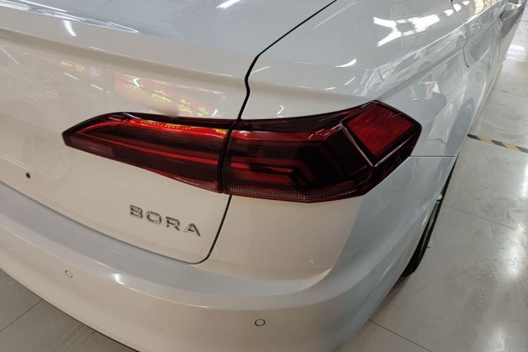 Used Volkswagen Bora 2021 1.5L Automatic Elite Smart Connect Edition Right Rear Taillight