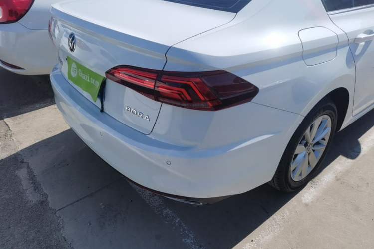 Used Volkswagen Bora 2021 1.5L Automatic Elite Smart Connect Edition Right Rear Taillight