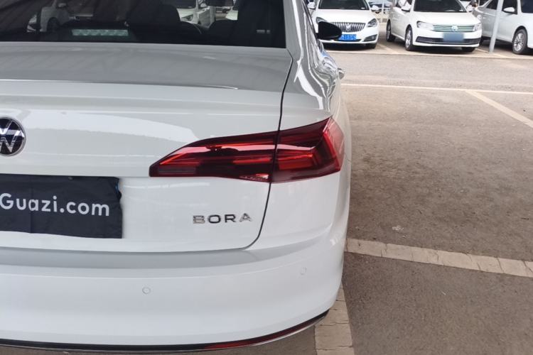Used Volkswagen Bora 2021 1.5L Automatic Elite Smart Connect Edition Right Rear Taillight