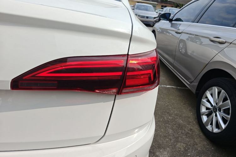 Used Volkswagen Bora 2021 1.5L Automatic Elite Smart Connect Edition Right Rear Taillight