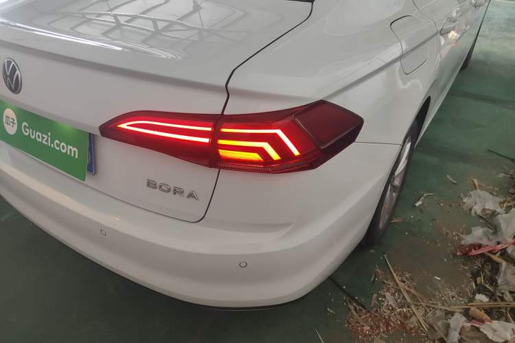 Used Volkswagen Bora 2021 1.5L Automatic Comfort Smart Connect Edition Right Rear Taillight