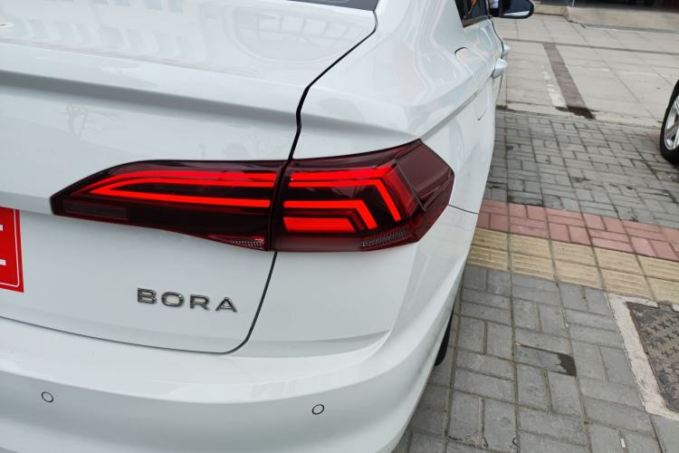Used Volkswagen Bora 2021 1.5L Automatic Comfort Smart Connect Edition Right Rear Taillight