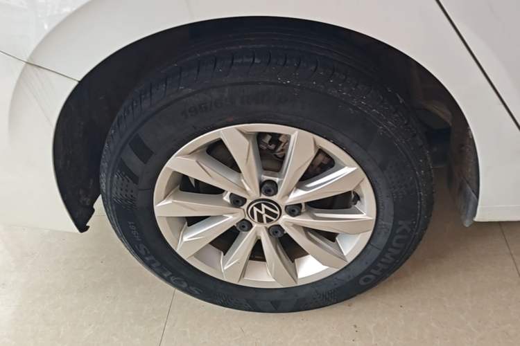 Used Volkswagen Bora 2021 1.5L Automatic Fashionable Smart Connectivity Version Right Rear Wheel Hub