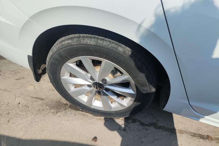 Used Volkswagen Bora 2021 1.5L Automatic Comfort Smart Connect Edition Right Rear Wheel Hub