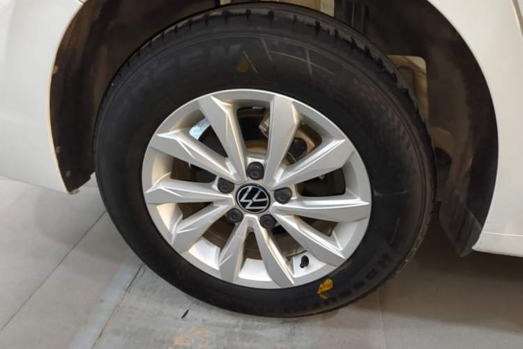 Used Volkswagen Bora 2021 1.5L Automatic Fashionable Smart Connectivity Version Right Rear Wheel Hub