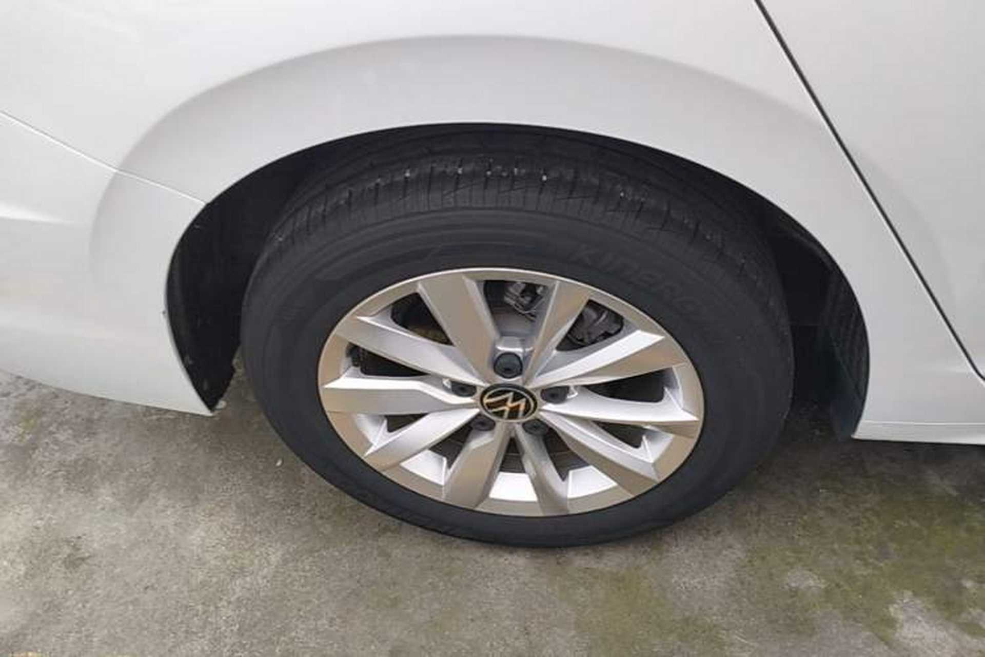 Used Volkswagen Bora 2021 1.5L Automatic Elite Smart Connect Edition Right Rear Wheel Hub
