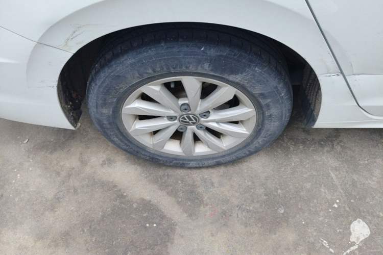 Used Volkswagen Bora 2021 1.5L Automatic Fashionable Smart Connectivity Version Right Rear Wheel Hub