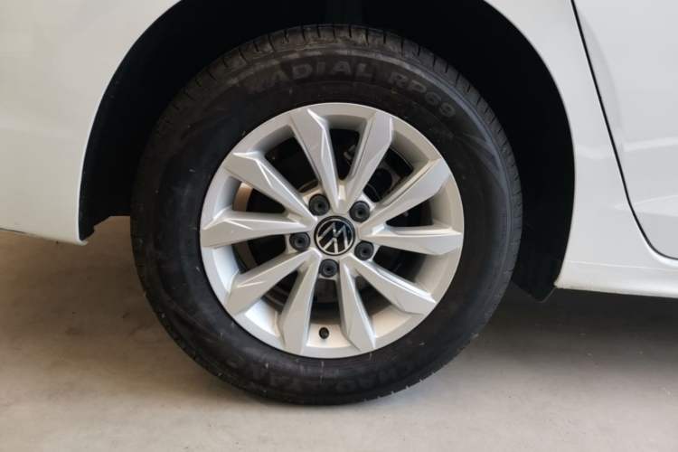 Used Volkswagen Bora 2021 1.5L Automatic Fashionable Smart Connectivity Version Right Rear Wheel Hub
