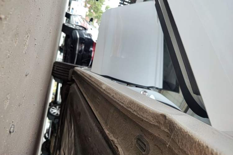 Used Volkswagen Bora 2021 1.5L Automatic Elite Smart Connect Edition Right Side Sill
