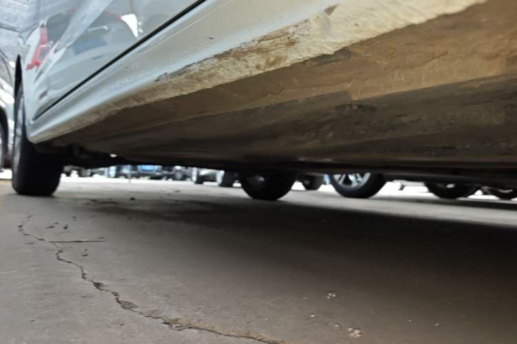 Used Volkswagen Bora 2021 1.5L Automatic Fashionable Smart Connectivity Version Right Side Sill