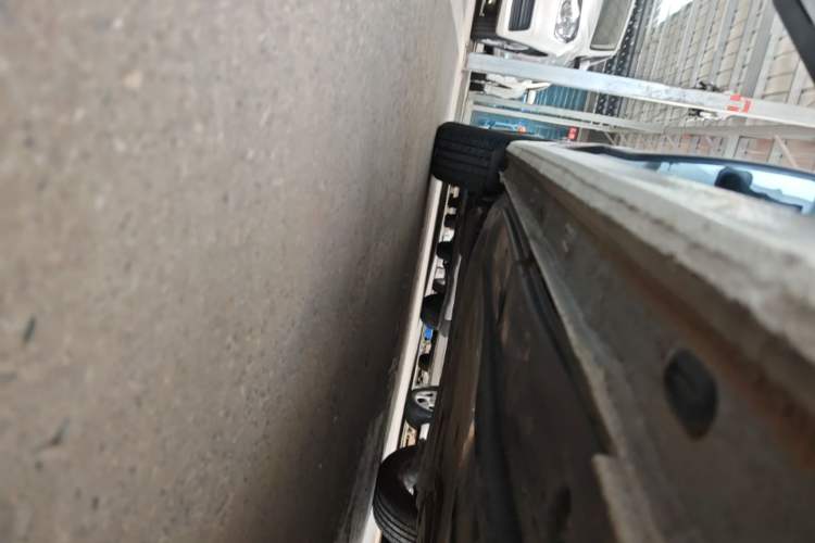 Used Volkswagen Bora 2021 1.5L Automatic Elite Smart Connect Edition Right Side Sill