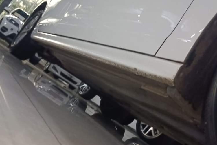 Used Volkswagen Bora 2021 1.5L Automatic Fashionable Smart Connectivity Version Right Side Sill