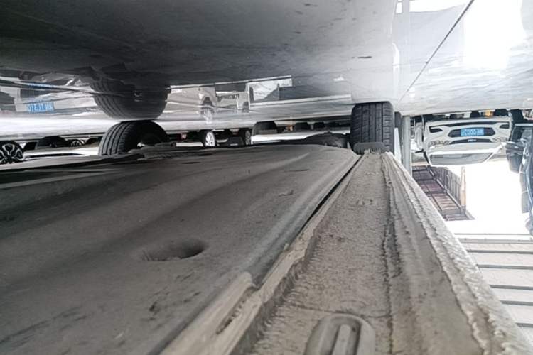 Used Volkswagen Bora 2021 1.5L Automatic Comfort Smart Connect Edition Right Side Sill