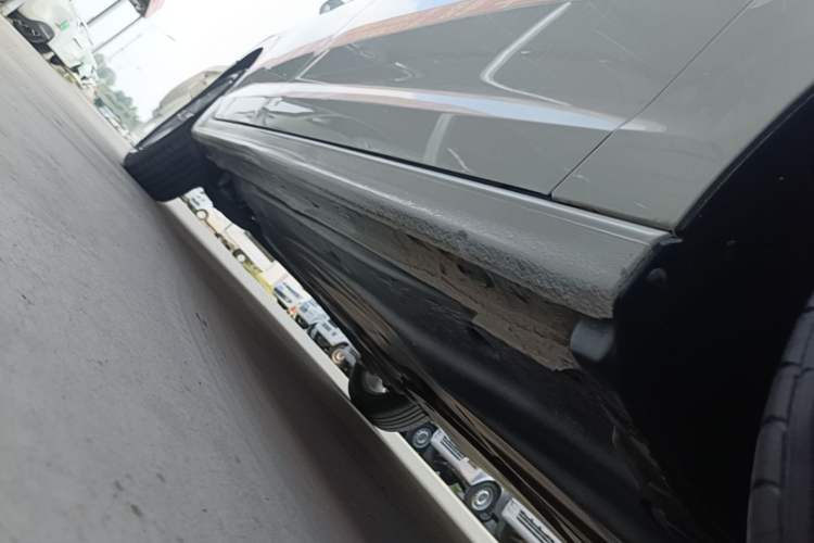 Used Volkswagen Bora 2021 1.5L Automatic Elite Smart Connect Edition Right Side Sill