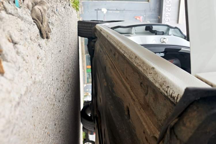 Used Volkswagen Bora 2021 1.5L Automatic Elite Smart Connect Edition Right Side Sill
