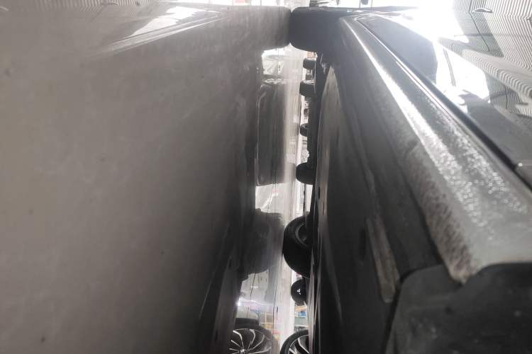Used Volkswagen Bora 2021 1.5L Automatic Elite Smart Connect Edition Right Side Sill