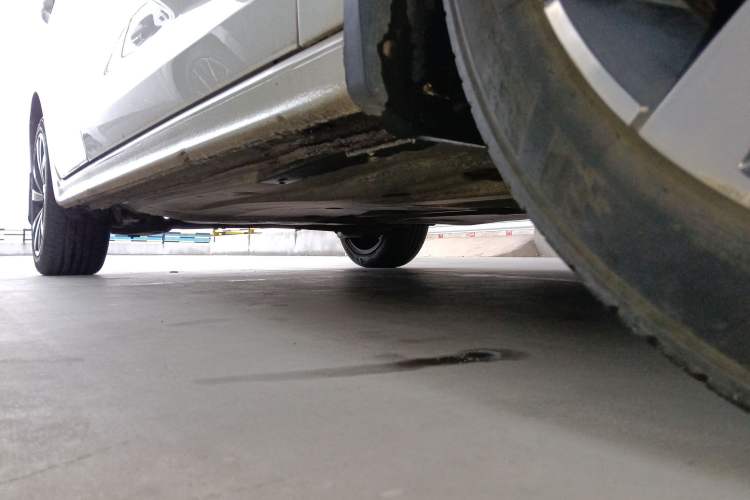 Used Volkswagen Bora 2021 1.5L Automatic Elite Smart Connect Edition Right Side Sill