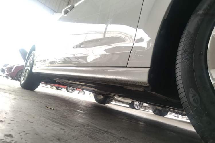 Used Volkswagen Bora 2021 280TSI DSG Elite Smart Connectivity Version Right Side Sill