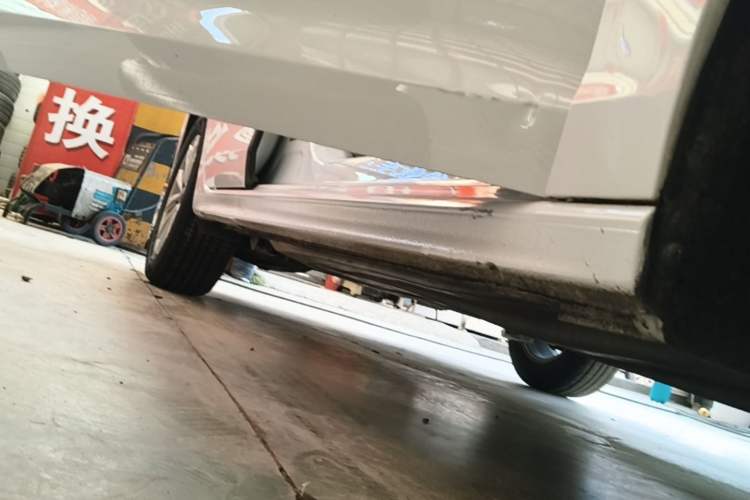 Used Volkswagen Bora 2021 1.5L Automatic Fashionable Smart Connectivity Version Right Side Sill