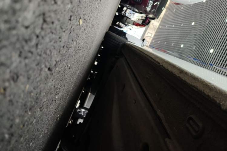 Used Volkswagen Bora 2021 200TSI DSG Comfort Connect Edition Right Side Sill