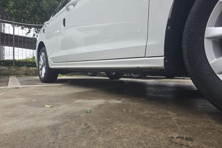 Used Volkswagen Bora 2021 280TSI DSG Elite Smart Connectivity Version Right Side Sill