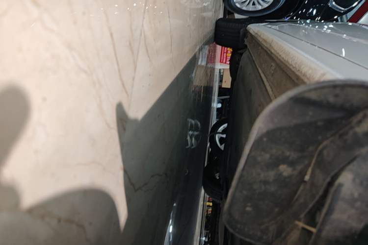 Used Volkswagen Bora 2021 1.5L Automatic Elite Smart Connect Edition Right Side Sill
