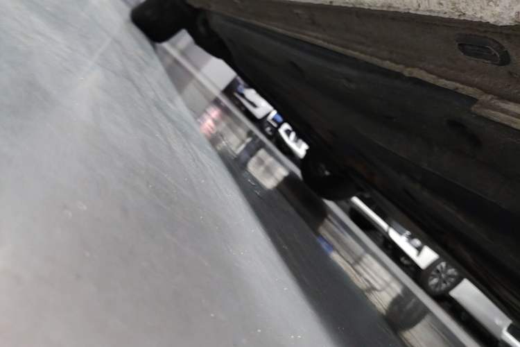 Used Volkswagen Bora 2021 1.5L Automatic Comfort Smart Connect Edition Right Side Sill
