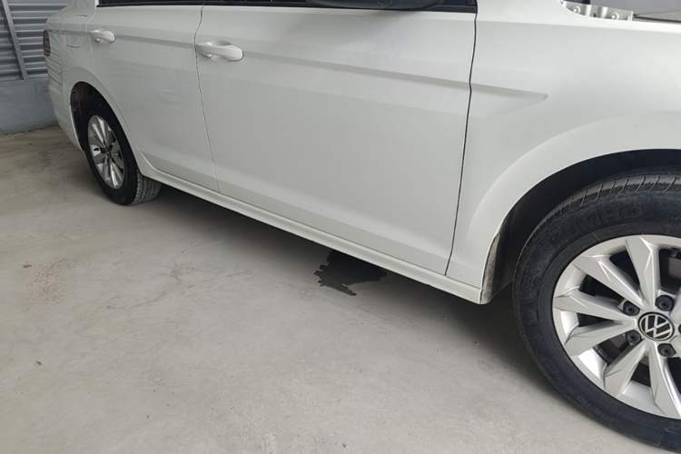 Used Volkswagen Bora 2021 1.5L Automatic Fashionable Smart Connectivity Version Right Side Sill