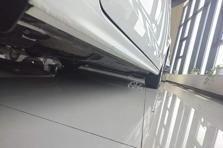 Used Volkswagen Bora 2021 1.5L Manual Fashion Smart Connect Edition Right Side Sill