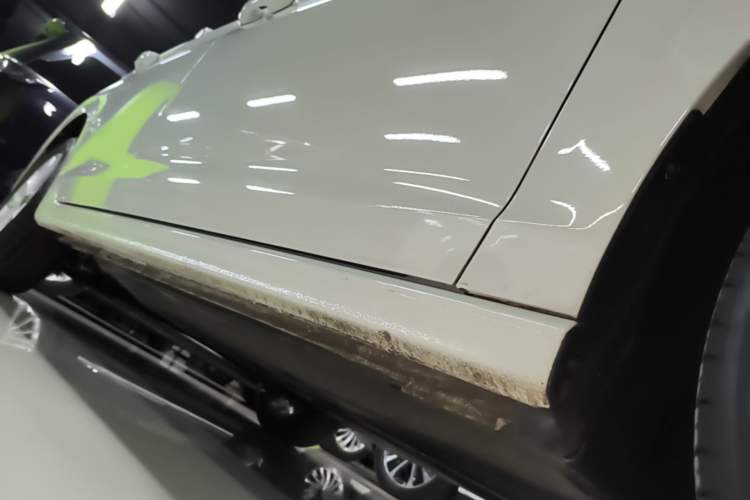 Used Volkswagen Bora 2021 200TSI DSG Elite Smart Connectivity Version Right Side Sill
