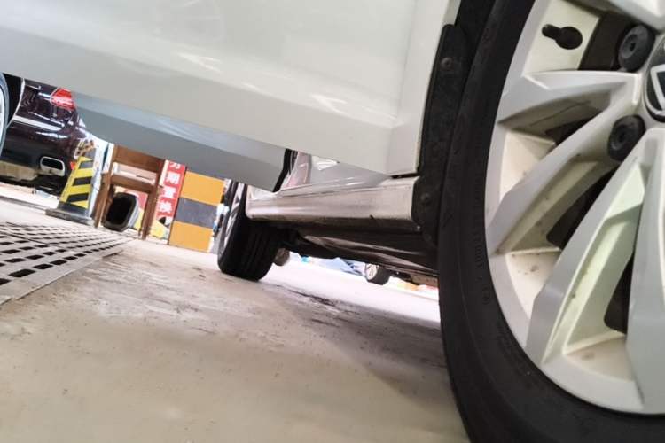 Used Volkswagen Bora 2021 1.5L Automatic Fashionable Smart Connectivity Version Right Side Sill