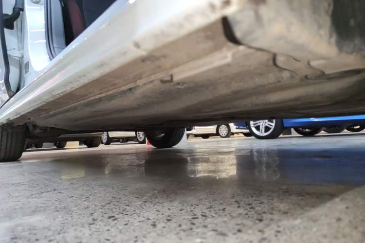 Used Volkswagen Bora 2021 1.5L Automatic Comfort Smart Connect Edition Right Side Sill
