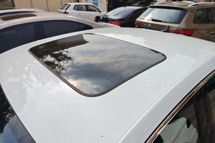 Used Volkswagen Bora 2021 1.5L Automatic Elite Smart Connect Edition Roof