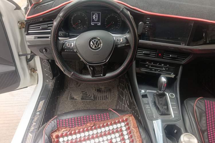 Used Volkswagen Bora 2021 1.5L Automatic Elite Smart Connect Edition Steering Wheel