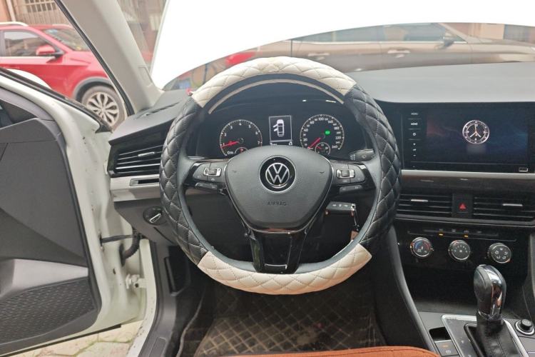 Used Volkswagen Bora 2021 1.5L Automatic Comfort Smart Connect Edition Steering Wheel