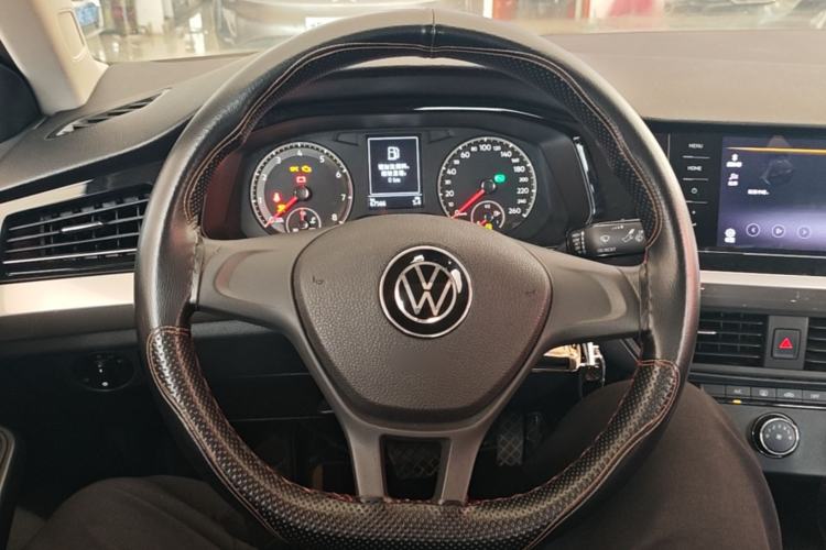 Used Volkswagen Bora 2021 1.5L Automatic Fashionable Smart Connectivity Version Steering Wheel