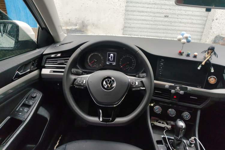 Used Volkswagen Bora 2021 1.5L Automatic 30th Anniversary Edition Steering Wheel