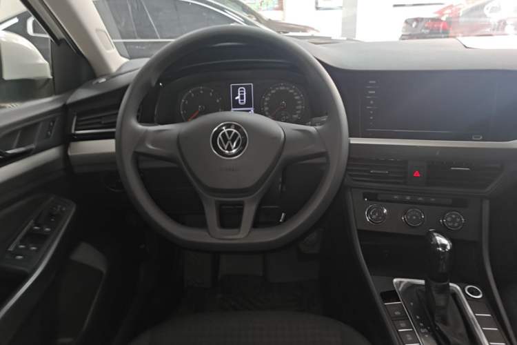 Used Volkswagen Bora 2021 1.5L Automatic Fashionable Smart Connectivity Version Steering Wheel