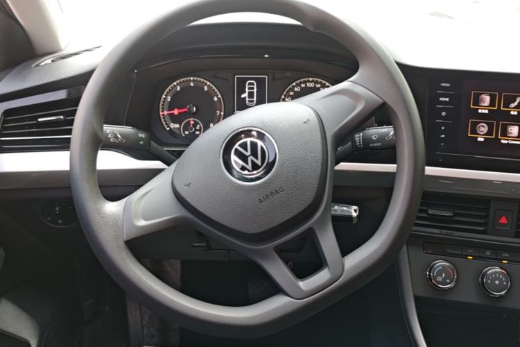 Used Volkswagen Bora 2021 1.5L Automatic Fashionable Smart Connectivity Version Steering Wheel