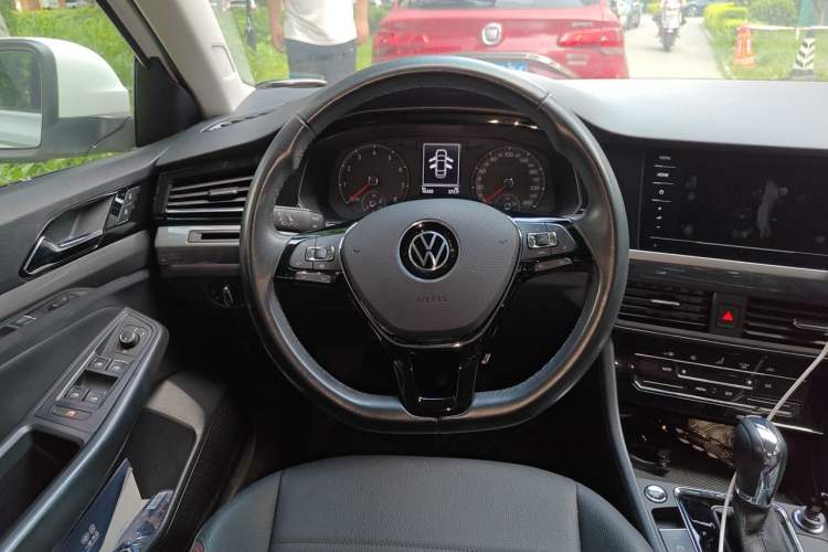 Used Volkswagen Bora 2021 1.5L Automatic Elite Smart Connect Edition Steering Wheel